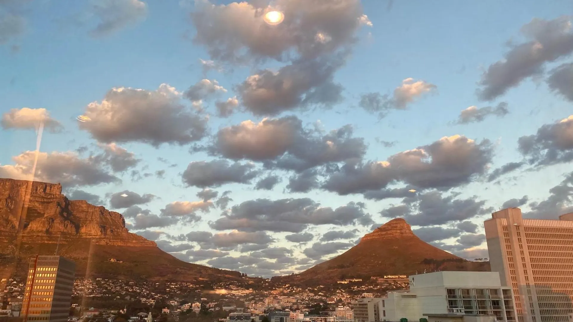 #1903 Cartwright - Two Bedroom Mountain Views Le Cap 0*,  Afrique du Sud
